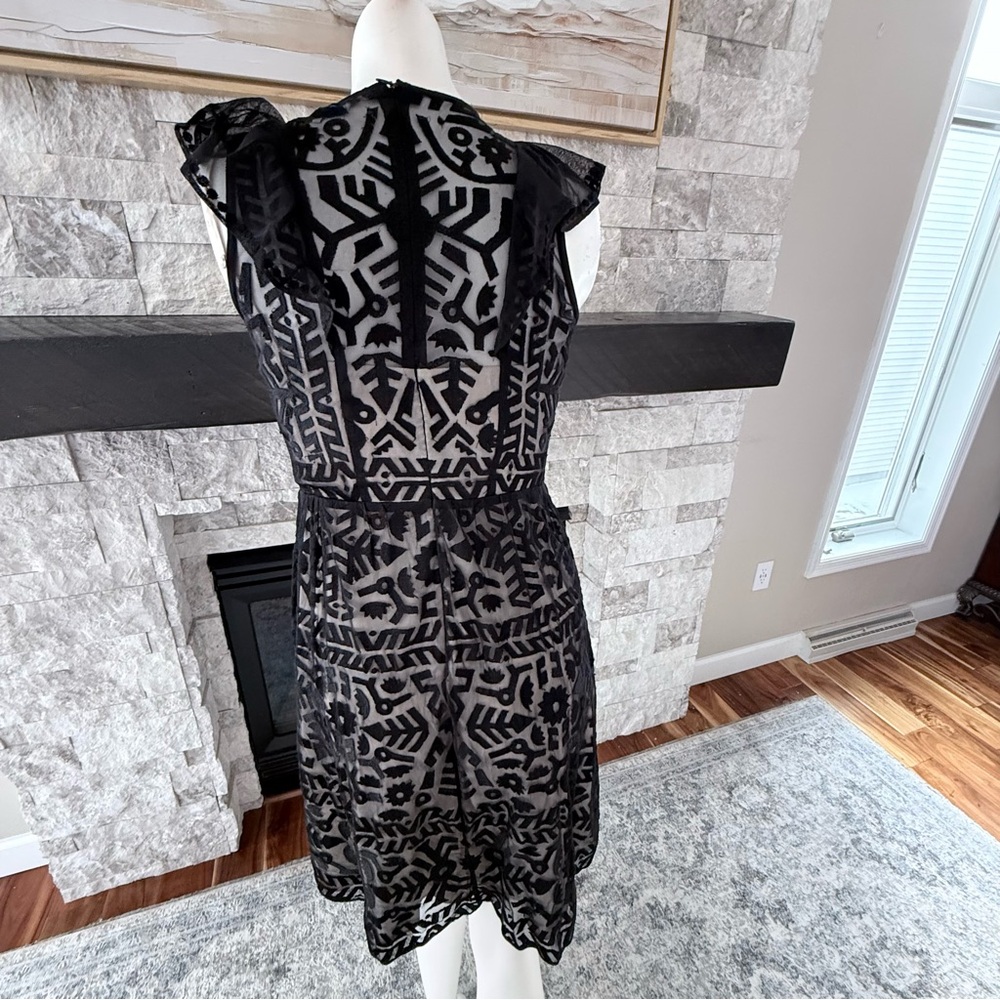 Parker Black Embroidered Mesh Illusion Cocktail Dress M - Picture 4 of 9